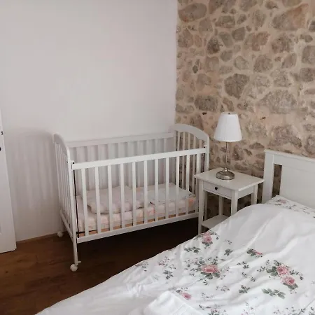 Magdalena * Vrbnik (Primorje-Gorski Kotar)